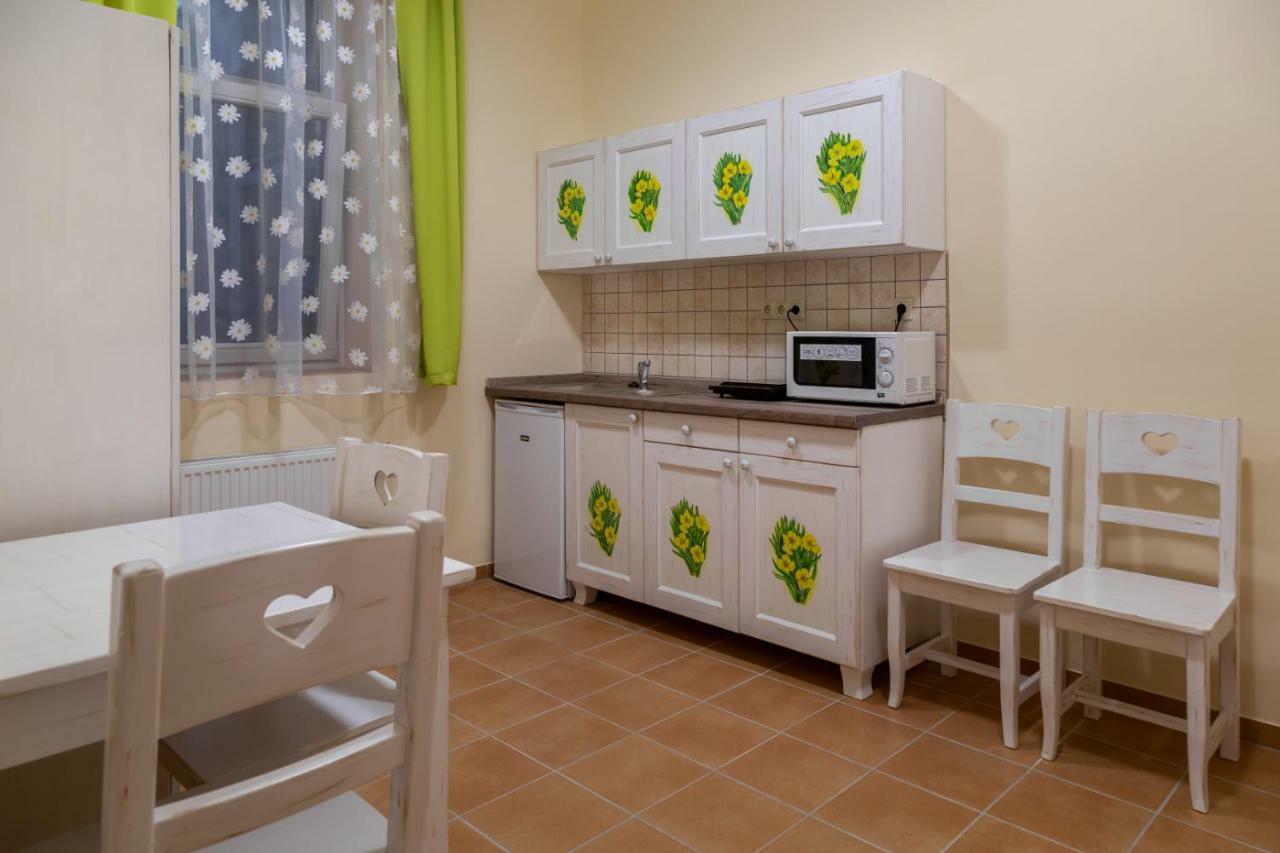 Harkány Balzsam Apartmanhaz מראה חיצוני תמונה
