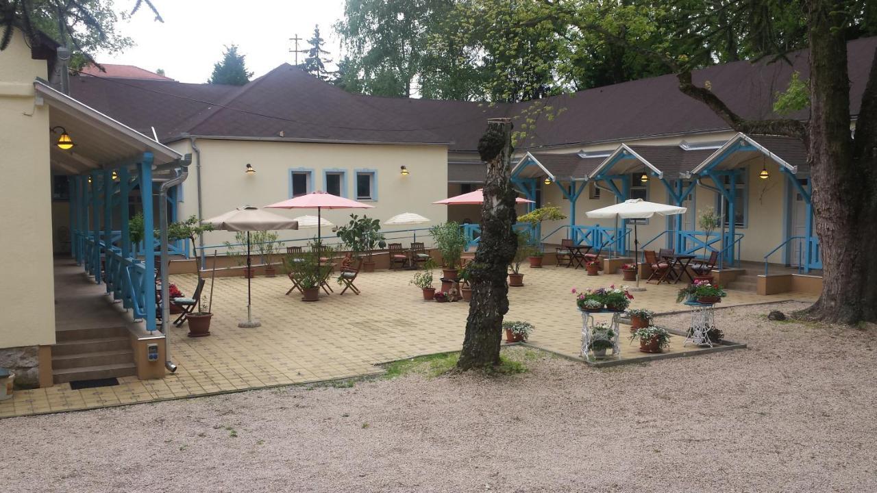 Harkány Balzsam Apartmanhaz מראה חיצוני תמונה